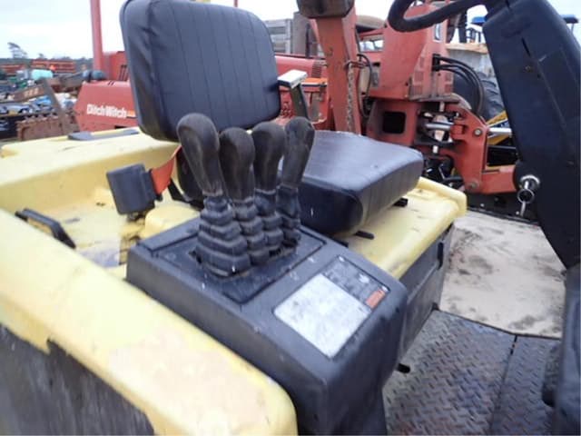 Image of Hyster 50 equipment image 4