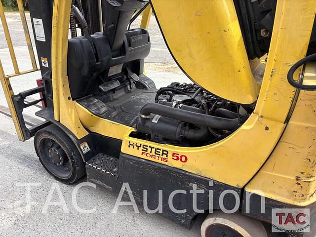 Image of Hyster 50 equipment image 4