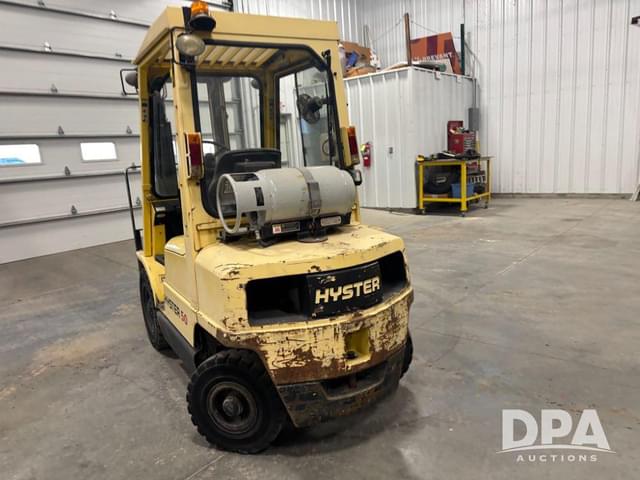 Image of Hyster H50XM equipment image 4