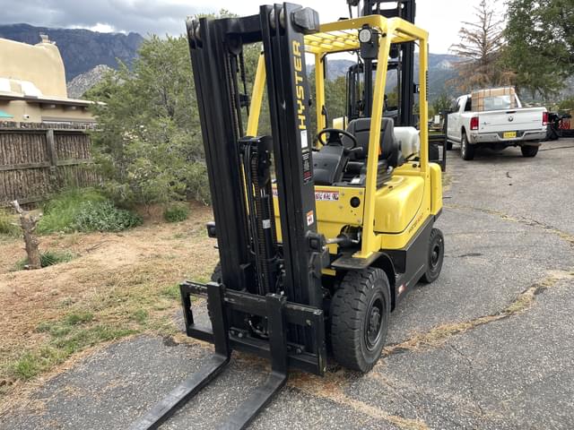 Image of Hyster H50XT equipment image 4