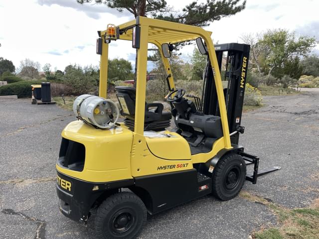 Image of Hyster H50XT equipment image 1
