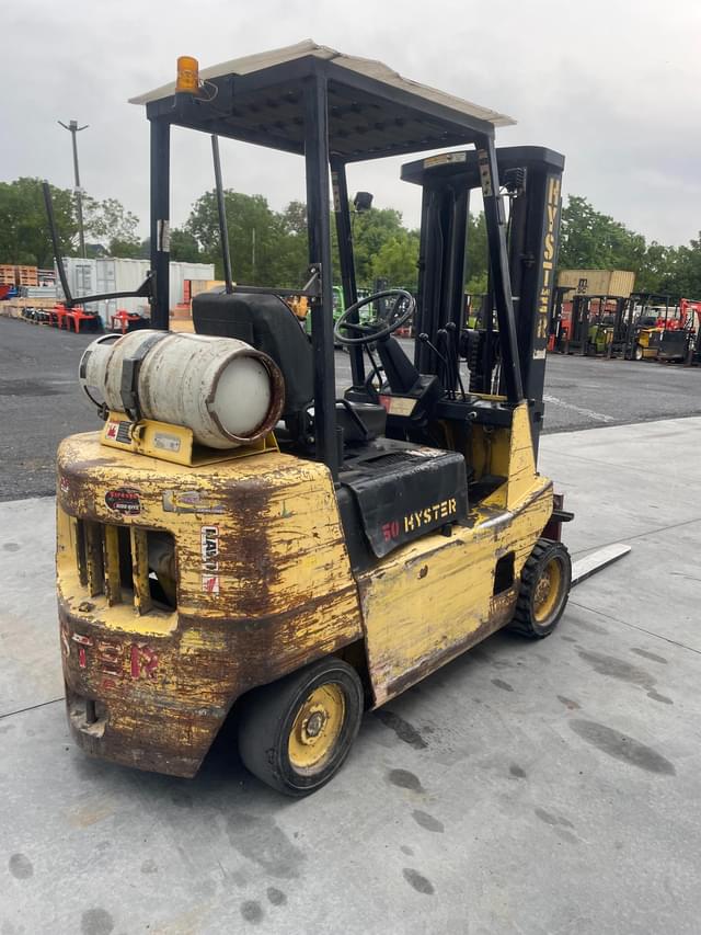 Image of Hyster S50XL equipment image 2