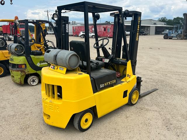 Image of Hyster 550XL equipment image 4