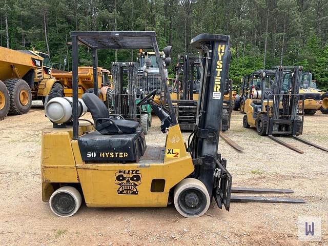 Image of Hyster 550XL equipment image 4