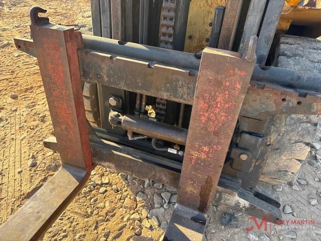 Image of Hyster 60 equipment image 4