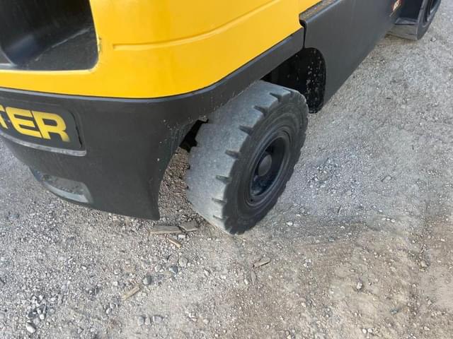 Image of Hyster 60XT equipment image 3