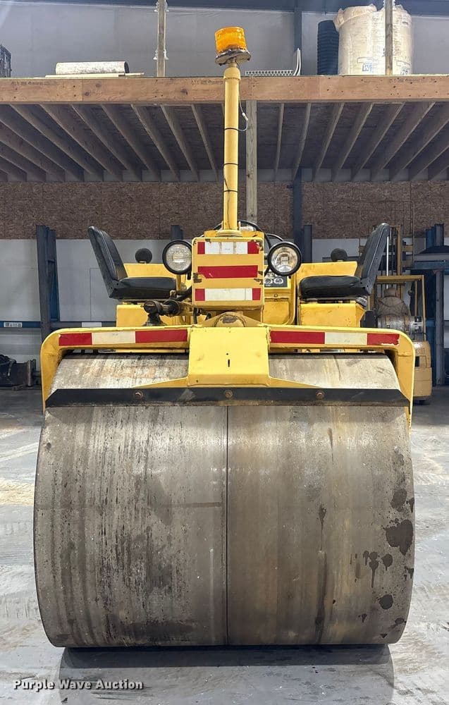 Image of Hyster C350B-D equipment image 1