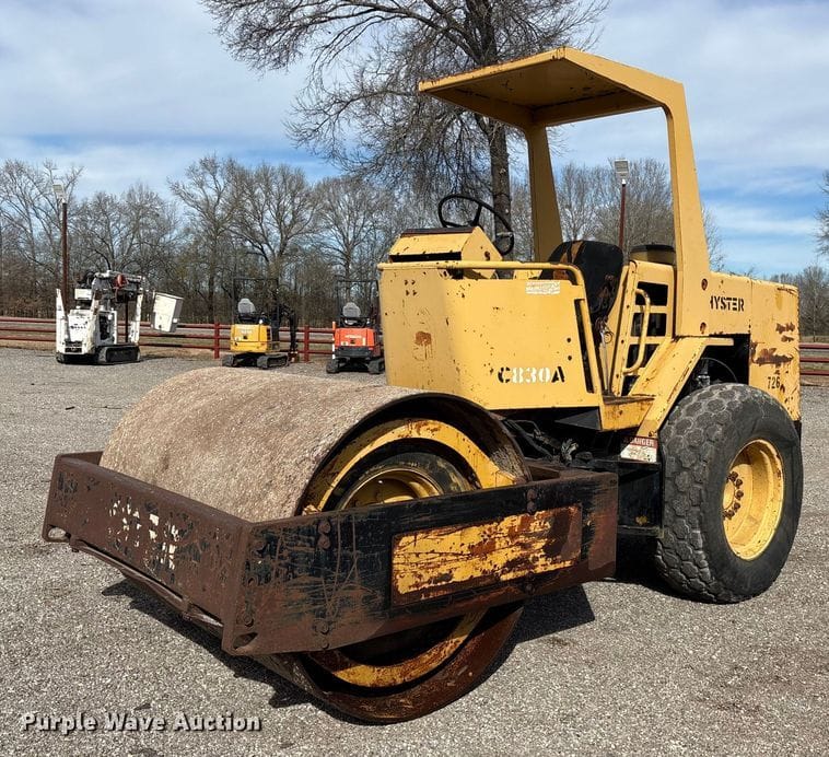 Hyster  C830A Equipment Image0