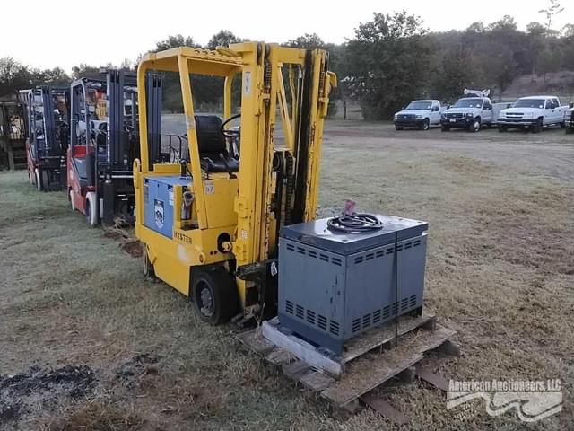 Image of Hyster E40XL equipment image 2
