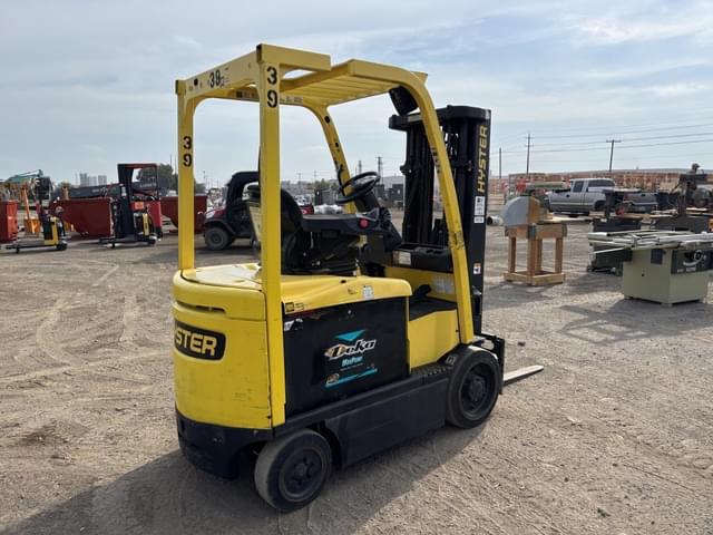 Image of Hyster E45XN-33 equipment image 2