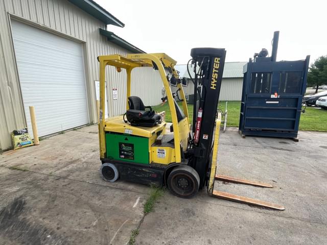 Image of Hyster E55XN-33 equipment image 3