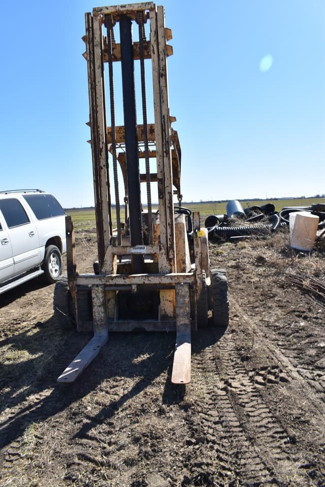 Image of Hyster 100 equipment image 1