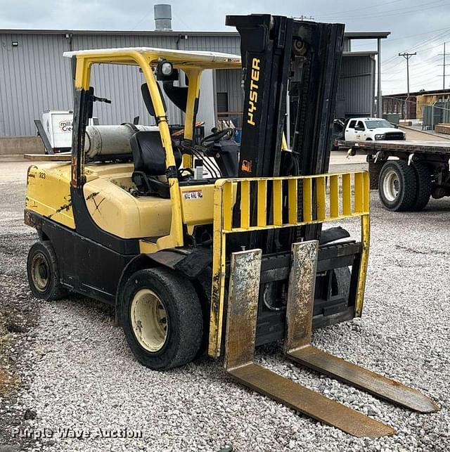 Image of Hyster H110FT equipment image 2