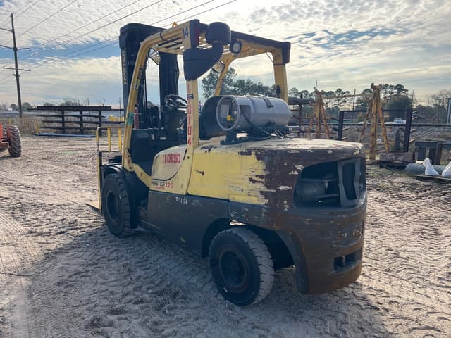 Image of Hyster H120FT equipment image 2