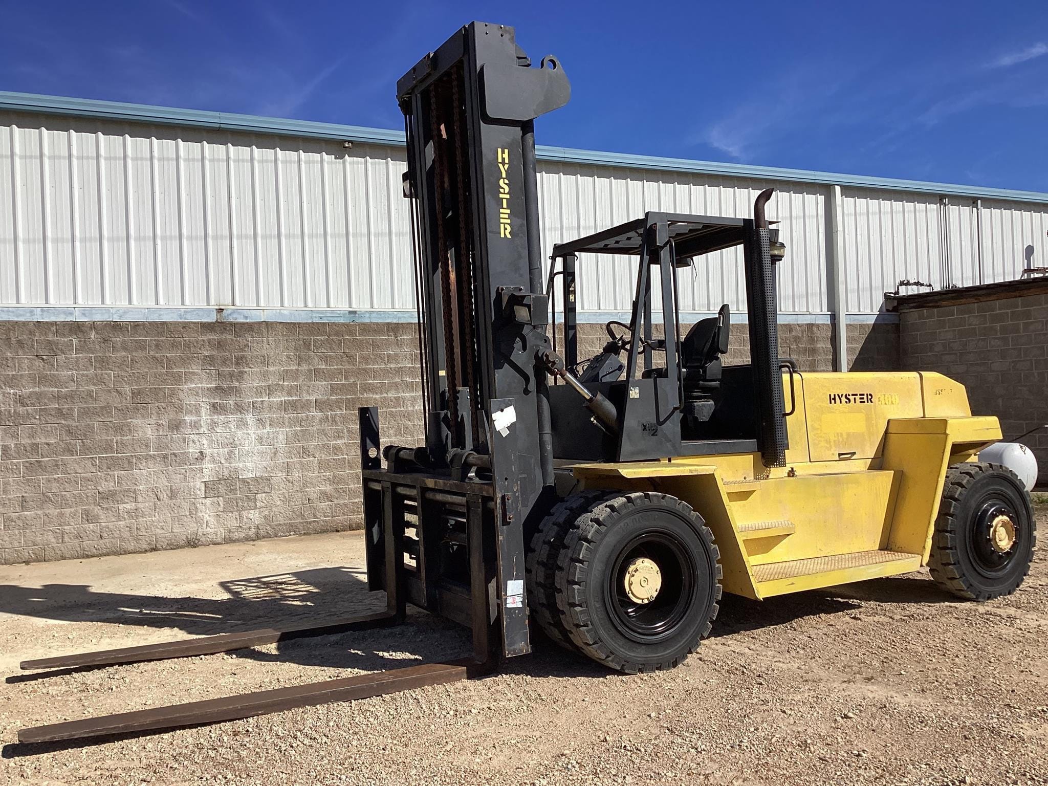 Hyster H300XD Equipment Image0