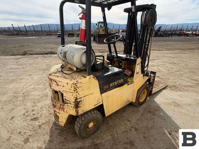 Image of Hyster H30XL equipment image 4