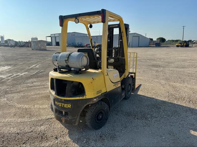 Image of Hyster H50FT equipment image 4