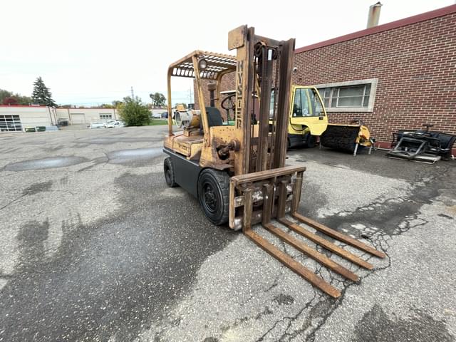 Image of Hyster H50 equipment image 2