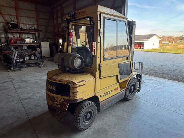 Image of Hyster H50XM equipment image 4