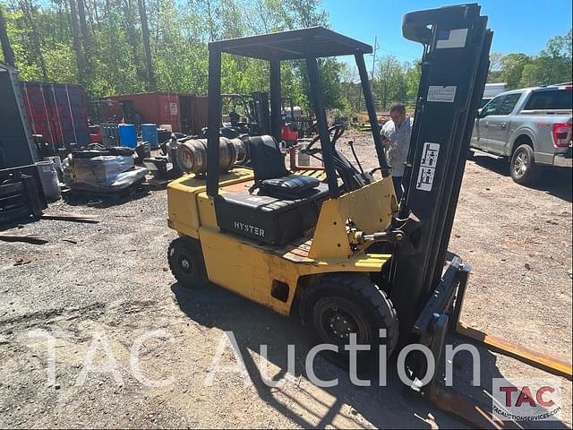 Image of Hyster H60XL equipment image 4