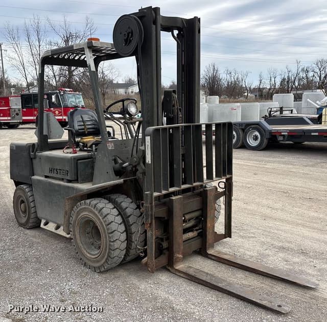 Image of Hyster H60XLM equipment image 2