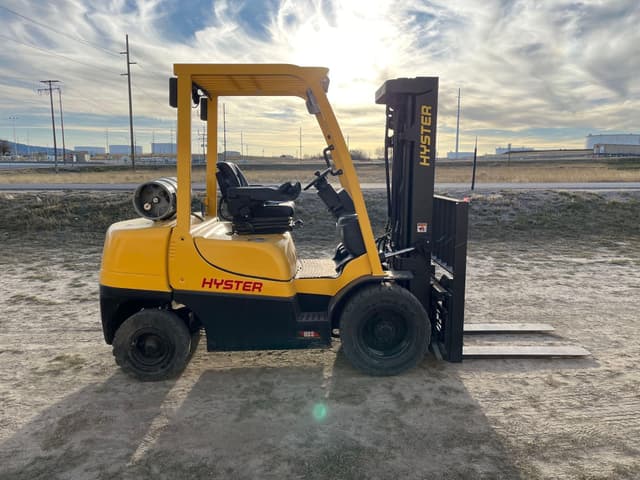 Image of Hyster H60XT equipment image 4