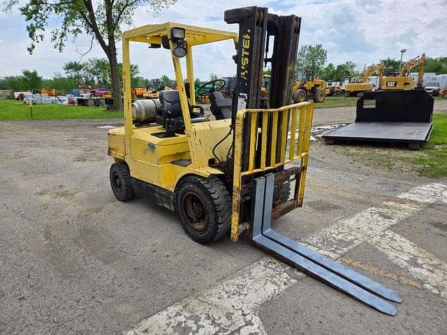 Image of Hyster H65XM equipment image 2