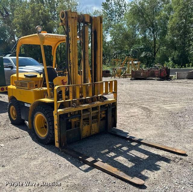 Image of Hyster H70C equipment image 2
