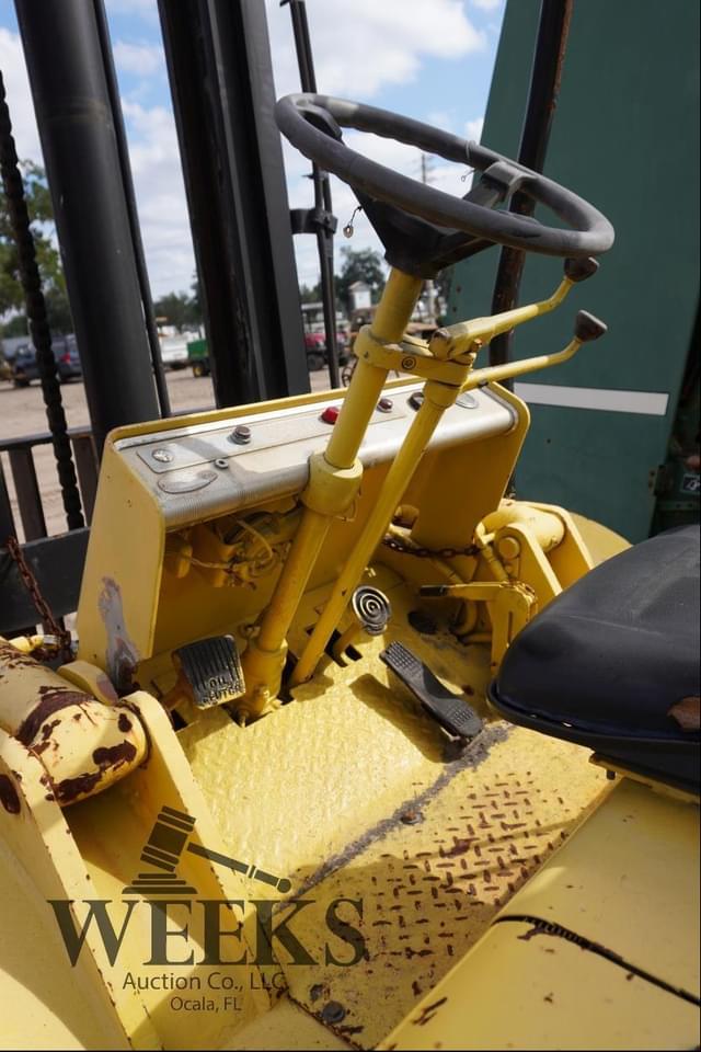 Image of Hyster H80C equipment image 4