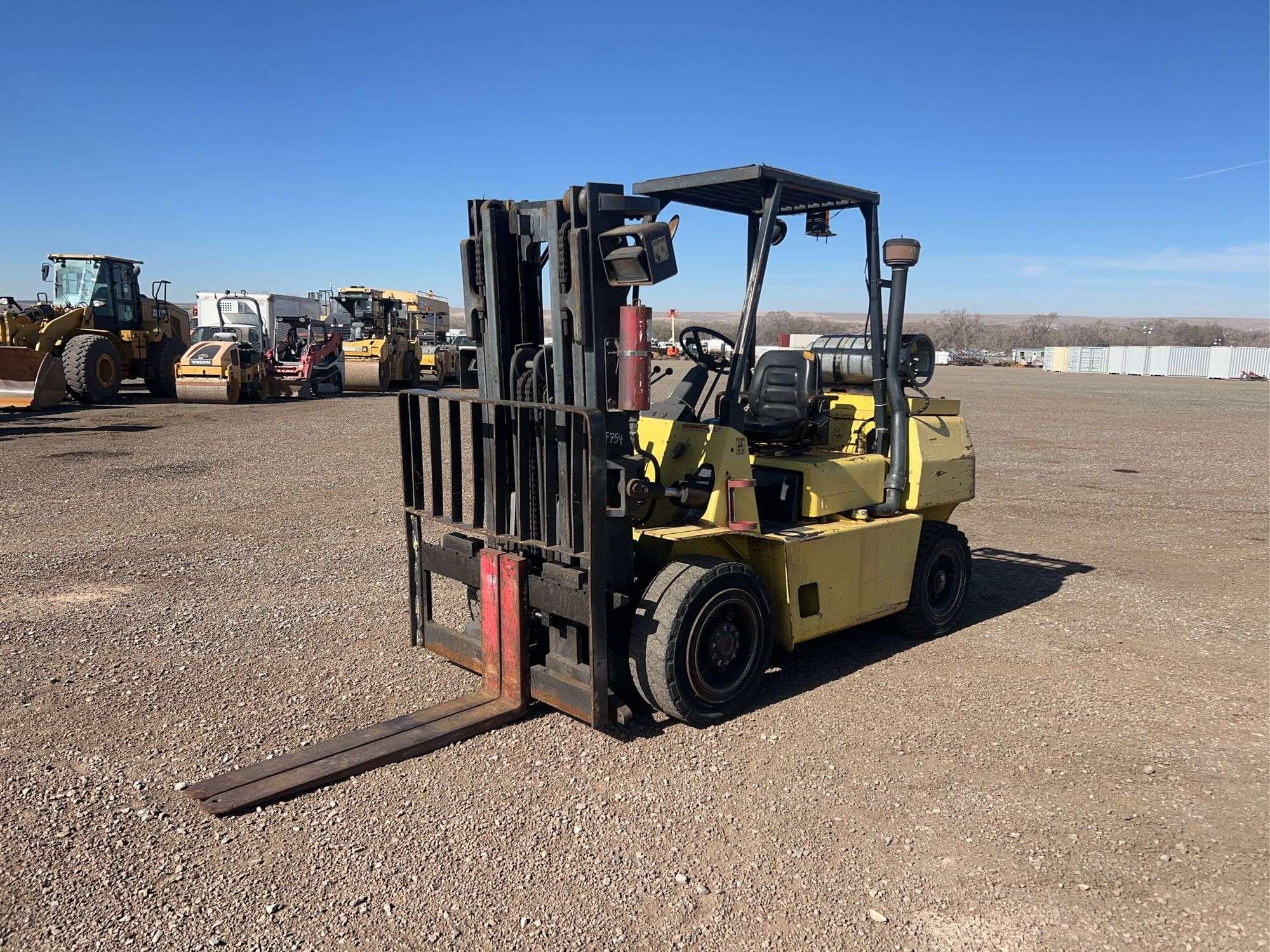 Hyster H80XL Equipment Image0