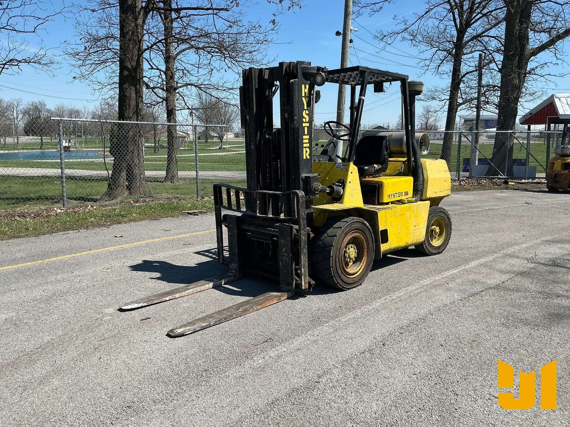 Hyster H80XL Equipment Image0