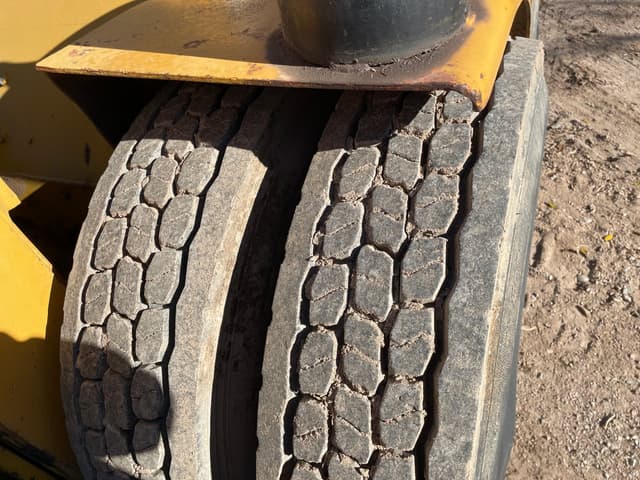 Image of Hyster H180E equipment image 4