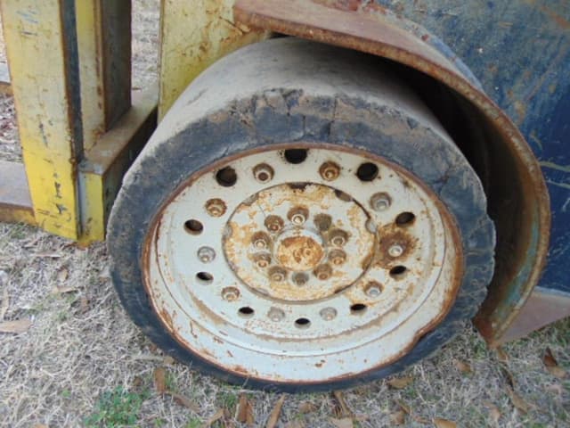 Image of Hyster S100 equipment image 3