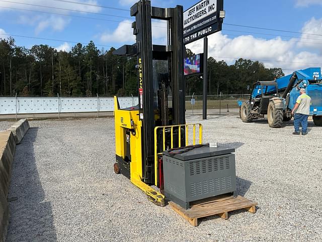 Image of Hyster N30XMXDR3 equipment image 2