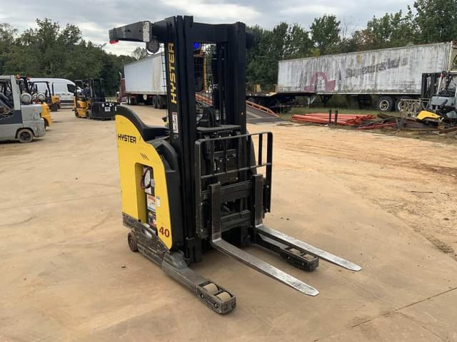 Image of Hyster N40ZRS2 equipment image 4