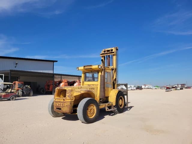 Image of Hyster P200 equipment image 4