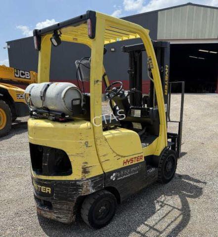Image of Hyster S50FT equipment image 2