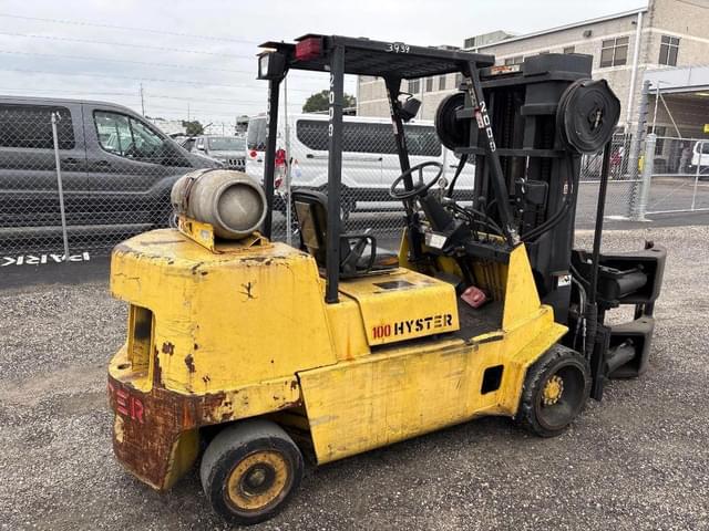 Image of Hyster 100 equipment image 2