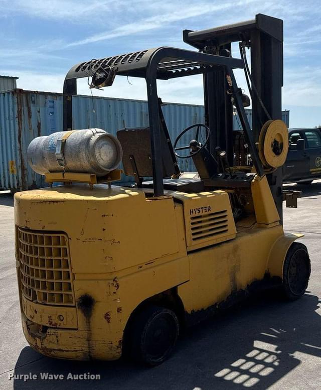 Image of Hyster S120E equipment image 4