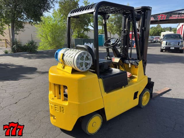 Image of Hyster S50XL equipment image 4