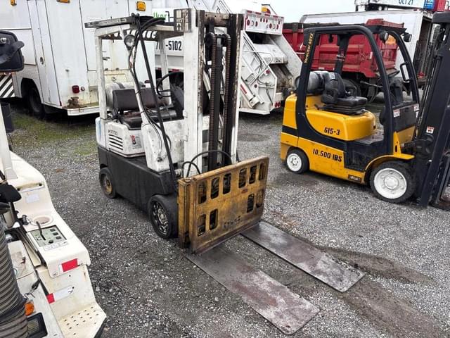 Image of Hyster S50E equipment image 4