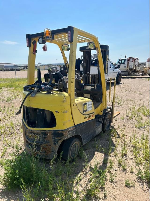 Image of Hyster S50FT equipment image 4