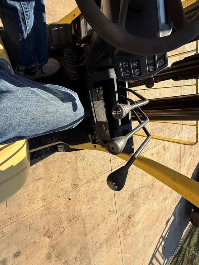 Image of Hyster S50FT equipment image 4