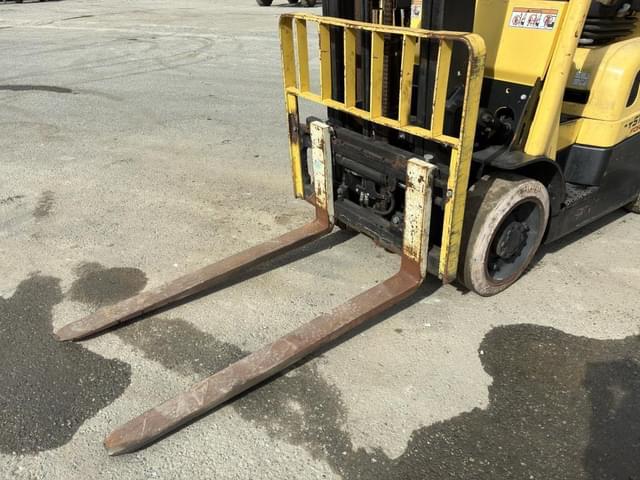 Image of Hyster S50FT equipment image 4