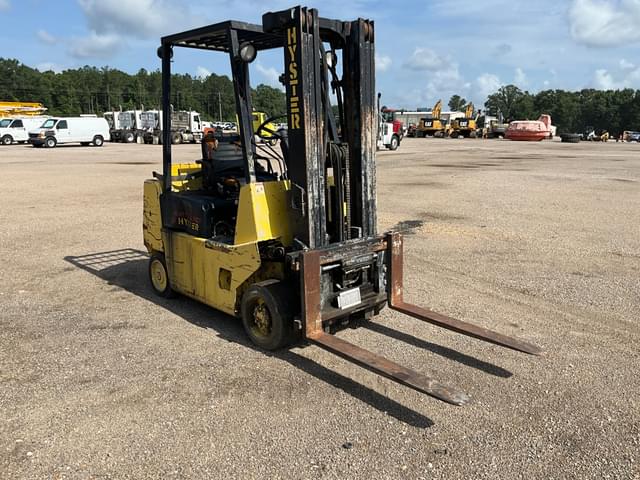 Image of Hyster S50XL equipment image 2