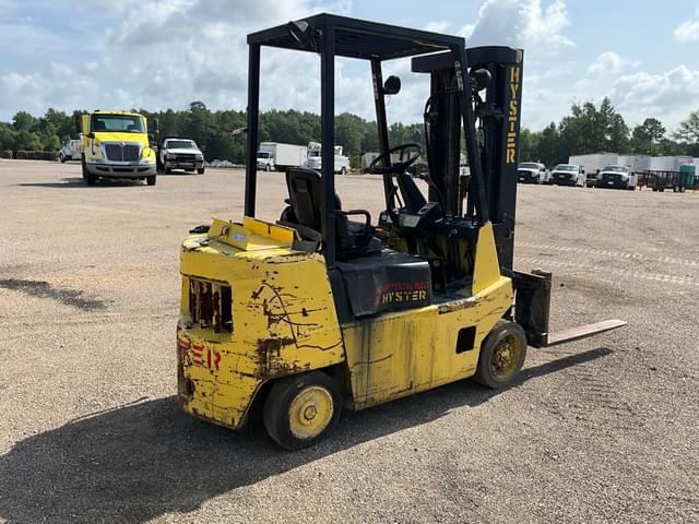 Image of Hyster S50XL equipment image 4