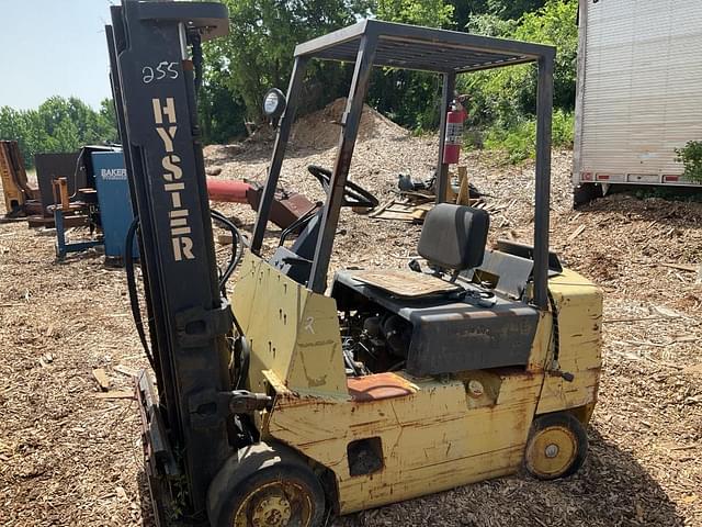 Image of Hyster S50XL equipment image 4