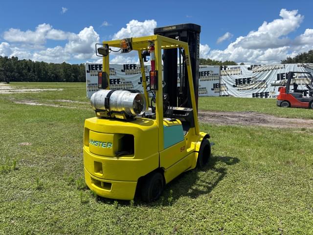 Image of Hyster S50XM equipment image 4