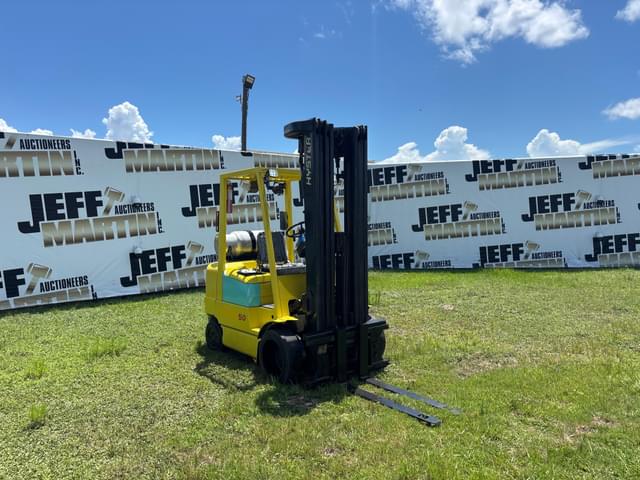 Image of Hyster S50XM equipment image 2