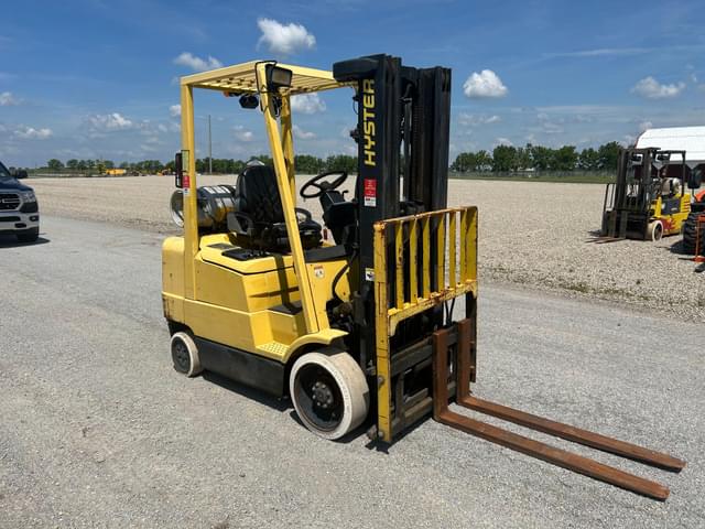 Image of Hyster S50XM equipment image 2